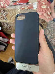 iPhone 6/6S/7/8 La Vie Soft Case tume sinine (1 foto / 2)