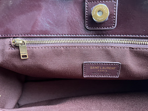 Yves Saint Laurent kandekott (4 foto / 10)