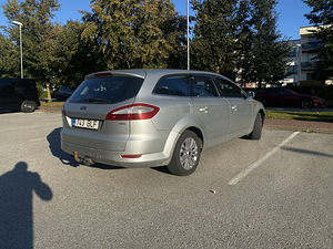 Ford Mondeo Titanium (4 фото из 8)