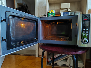 Midea AG823ATY mikrolaineahi / mikrolaineahi 23L 800W (3 foto / 3)