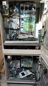 YASKAWA MOTOMAN control cabinet (6 foto / 10)