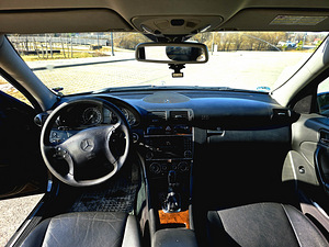 MERCEDES-BENZ C 220 CDI 2007 (8 foto / 9)