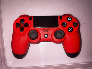 Джойстик PS4 (4 фото из 4)