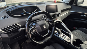 Peugeot 2018/5008 (11 foto / 15)