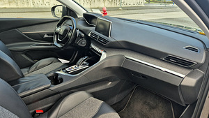 Peugeot (5 фото из 12)