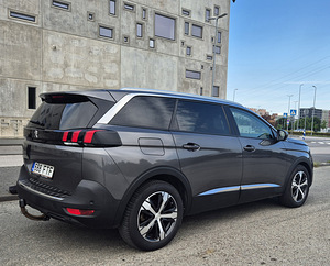 Peugeot 5008 (2 foto / 10)