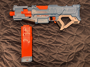 NERF Elite 2.0 Turbine CS-18 Motorised Blaster (1 foto / 1)