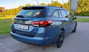 Opel Astra Sport Tourer (6 foto / 15)