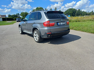 BMW x5 3.0d (6 фото из 7)