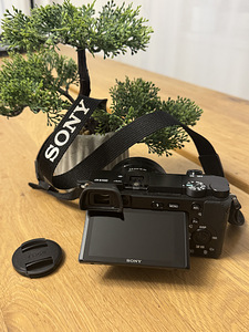 Sony hübriidkaamera a6100 + 16-50mm f/3.5-5.6 OSS objektiiv (2 foto / 5)