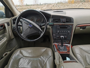Volvo s60 2.4D 120kw (5 foto / 7)