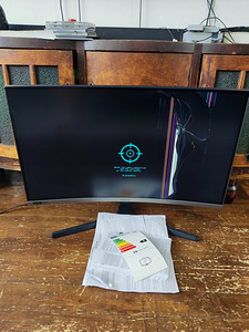 SAMSUNG C27RG50FQR NVIDIA G-SYNC (4 foto / 10)