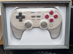 8BitDo Pro 2 Bluetooth gamepad wireless (juhtmevaba) (4 foto / 6)