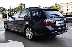 BMW 330 M-pakett (4 foto / 12)