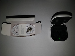 Samsung galaxy buds 2 (1 foto / 3)