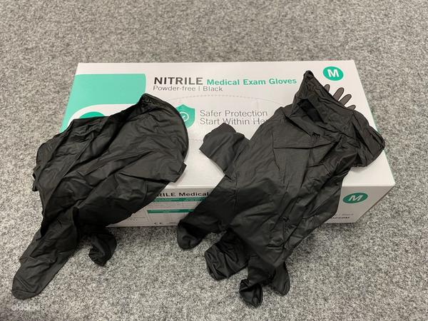 Одноразовые нитриловые перчатки 200шт/упак, черные, размер M (фото #2)