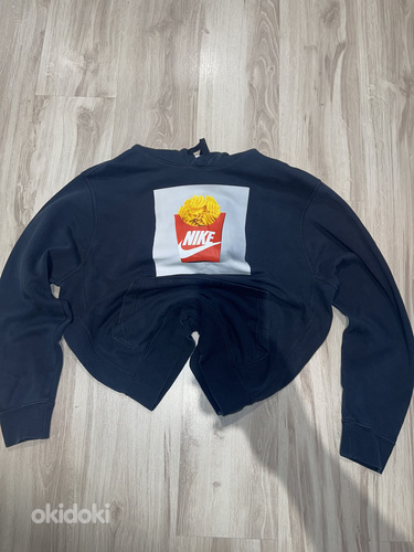 Nike L