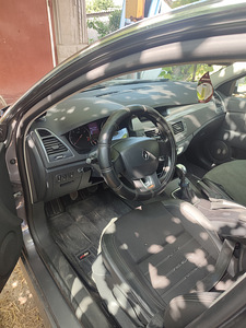 Renault Laguna (3 foto / 9)