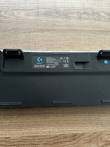 Logitech G915 TKL Lightspeed Wireless (3 фото из 3)