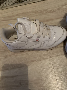 Tossud Adidas (2 foto / 3)