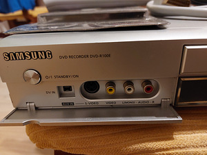 DVD RECORDER DVD-R100E (3 foto / 4)