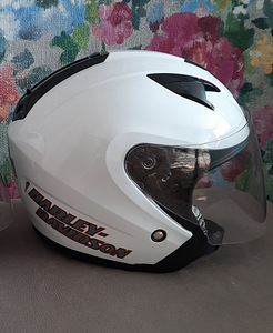 Kiiver HARLEY-DAVIDSON ,r.XS,125€ (2 foto / 3)