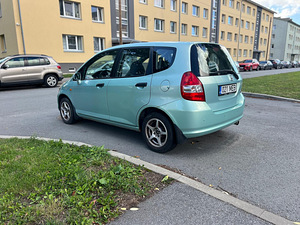 Продам Honda jazz (2 фото из 8)