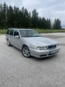 V70 2.5tdi (1 фото из 15)