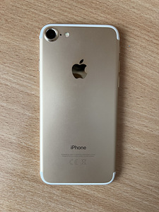 iPhone 7 32гб (2 фото из 3)