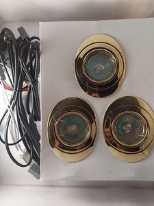 Kohtvalgusti 12V 3x20W Landlite Kuldne (2 foto / 5)