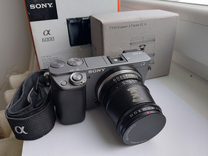 Sony a6000 + TTartisan 17mm f1.4 (1 foto / 3)