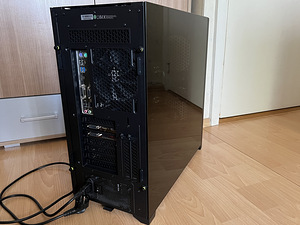 Lauaarvuti (i5 4690, R9 380, 16GB RAM) (2 foto / 7)