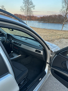 BMW 320D E91 120kw (7 фото из 14)