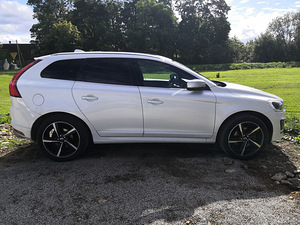 Volvo xc60 d5 169kw R-design polestar (7 фото из 11)