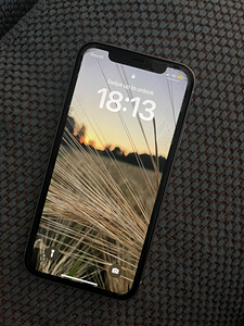 iPhone 11 64gb (2 foto / 3)