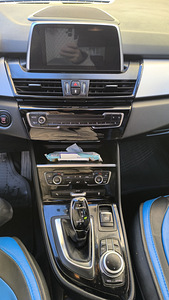 BMW 218I GRAN TOURER, 7 kohta (4 foto / 10)