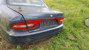 Mitsubishi Galant tagaluuk (pagasnik) (1 foto / 5)