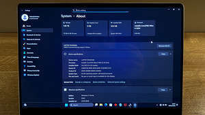 OMEN Transcend 14 – RTX 4070 / Ultra 9 / OLED / 32GB / 2TB (2 foto / 10)