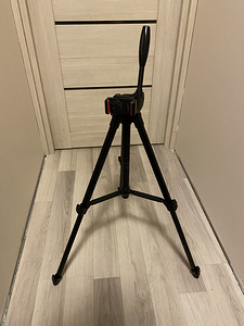Velbon ex230 statiiv (2 foto / 4)