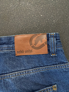Ecko джинсы (7 фото из 7)
