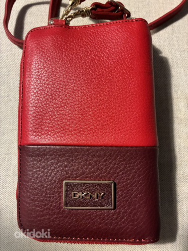 Müüa DKNY pisike kott. Mõõdud: umbes 16x10cm
