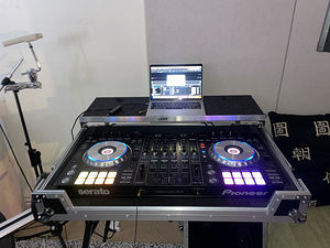 DJ REMOTE- PIONEER DDJ SZ + UDG FLIGHTCASE + DECKSAVER (2 фото из 3)