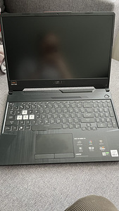 Asus TUF F15 (1 foto / 3)