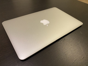 MacBook Air (11-inch, Early 2014)- Well Maintained (4 foto / 5)