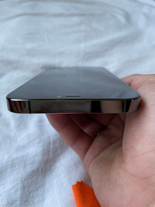iPhone 12 Pro 256GB (8 foto / 8)