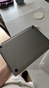 MacBook Pro 2017 13" (A1706, Touch Bar, Thunderbolt) (6 foto / 7)