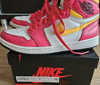 Кожаные кроссовки Nike Jordan № 42,5
