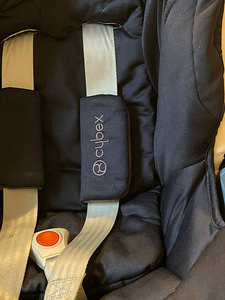 Cybex Aton 5 (Gold) Turvatool + Isofix (2 foto / 5)