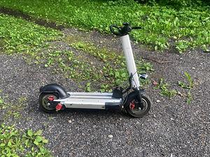 Elektriline tõukeratas Ecoscooter (1 foto / 8)