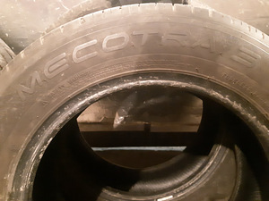 Шины Maxxis 195/60/R15, 4шт (4 фото из 5)